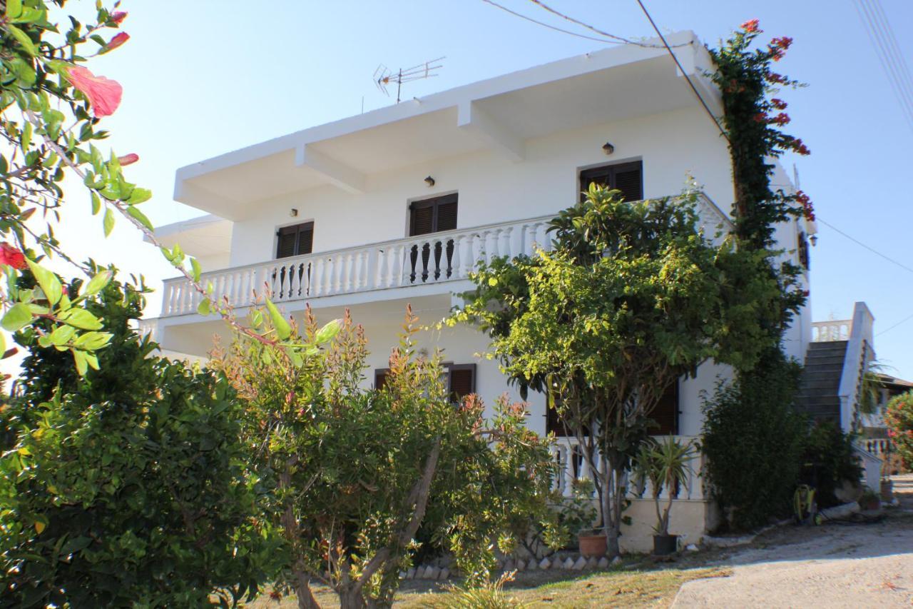 Nikolas House Αρίλλας Εξωτερικό φωτογραφία