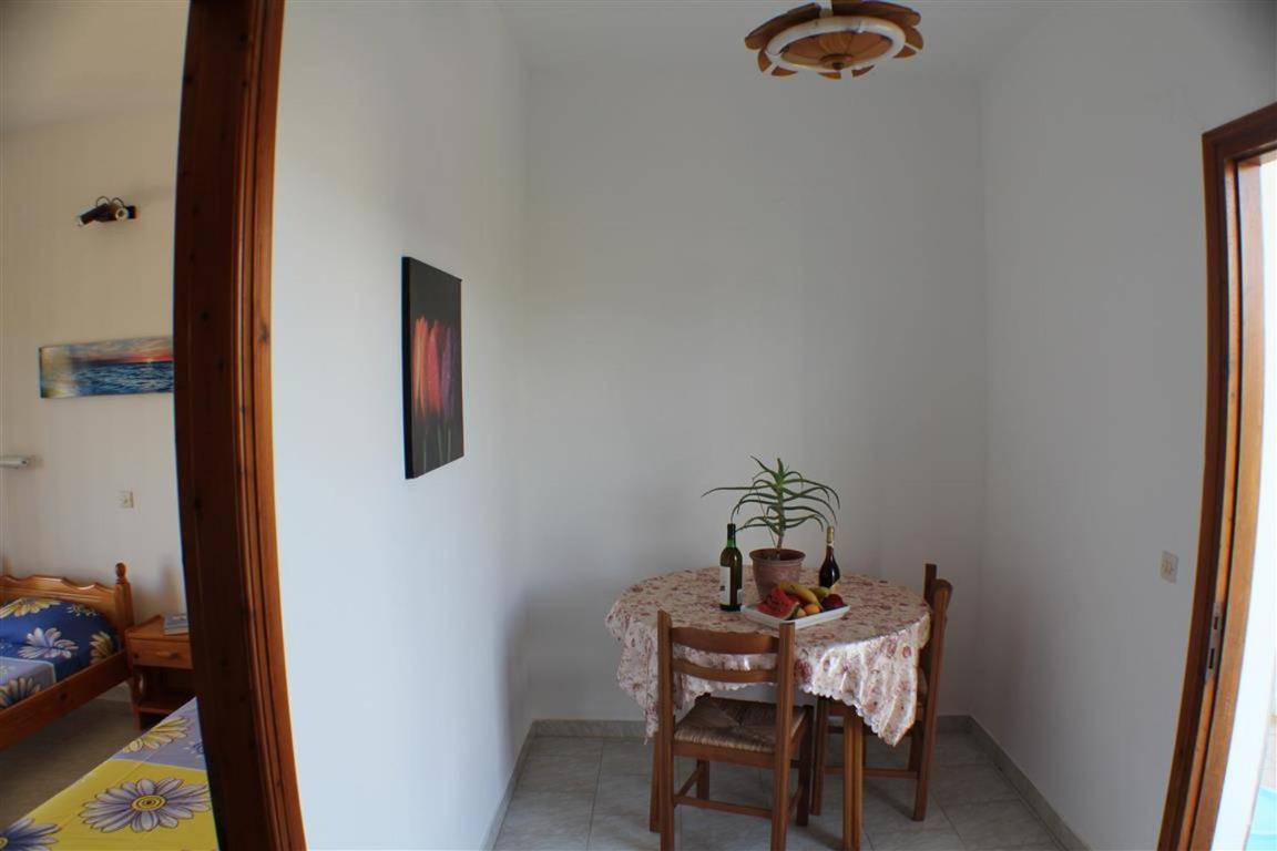 Nikolas House Αρίλλας Εξωτερικό φωτογραφία